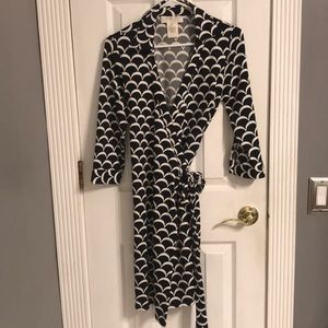 JB by Julie Brown Black and white 3/4 wrap dress.